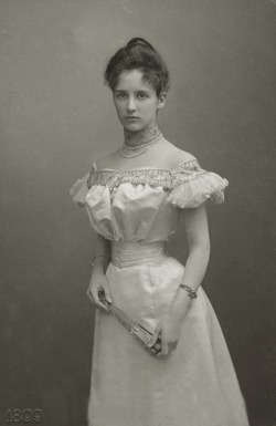 carolathhabsburg:  Princess Mathilde of Bavaria,