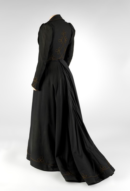 Suit, 1892From the Metropolitan Museum of Art