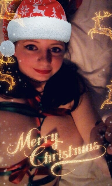 lustfullittleangel:  Christmas eve!!