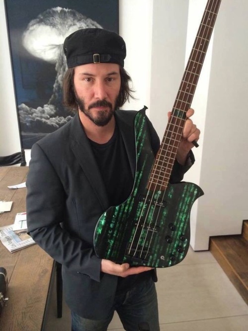 y2kaestheticinstitute: Keanu Reeves with a Custom ‘Matrix’ Bass (2014) Thanks to ‘