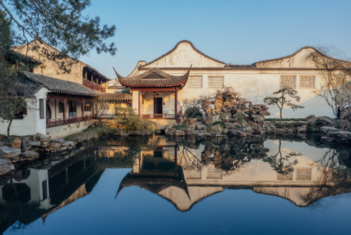 fuckyeahchinesegarden: Chinese garden by mingcat