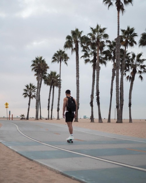 They see me rollin’&hellip; #bucketlist #whereKingwent #SantaMonica #California . . . . . 