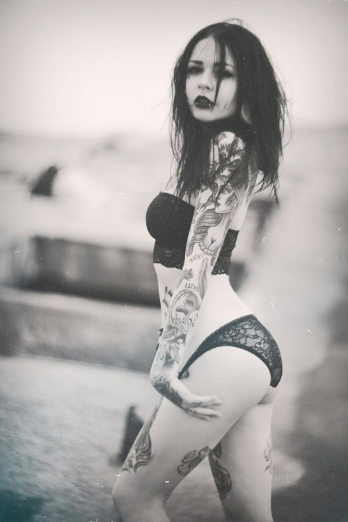 atroposrose:  Beach bum
