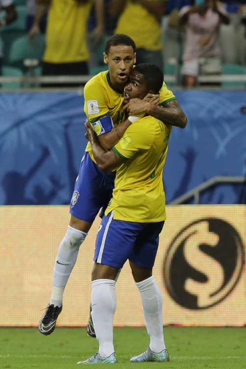 fzneymar:  WM-Qualifikation Südamerika - Brasilien 3:0 Peru  (18.11.2015)Photos © Getty Images / AFP / AP / Reuter