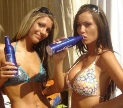 hellotittyfucklove:  hasthatlook:  Bud Light