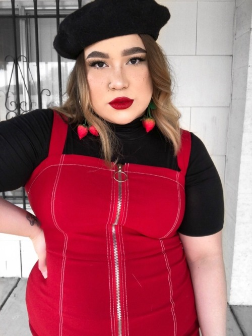 rosariummm:  🍒ig: rosariummm 🍒