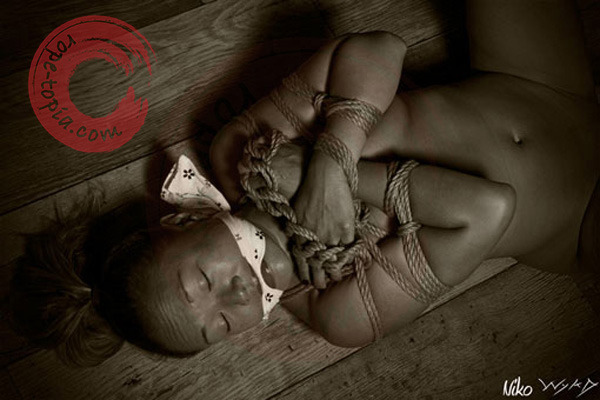wykd-dave: Miu shibari bondage http://rope-topia.com/portfolio-items/miu-shibari-bondage-2010/