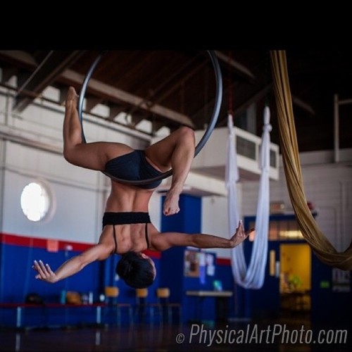 @physart wanted to make sure we get my back muscles LOL #photography #photography #art #aerial #aer