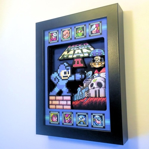 scarlet-begoniaz: sosuperawesome:  Retro Gaming Cartridge Holders and Shadow Boxes Glitch Artwork on Etsy See our #Etsy or #Gaming tags    😮😮😮😮 