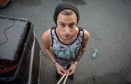 tylerpooter4l:  new pics of luke aka my emotional death 