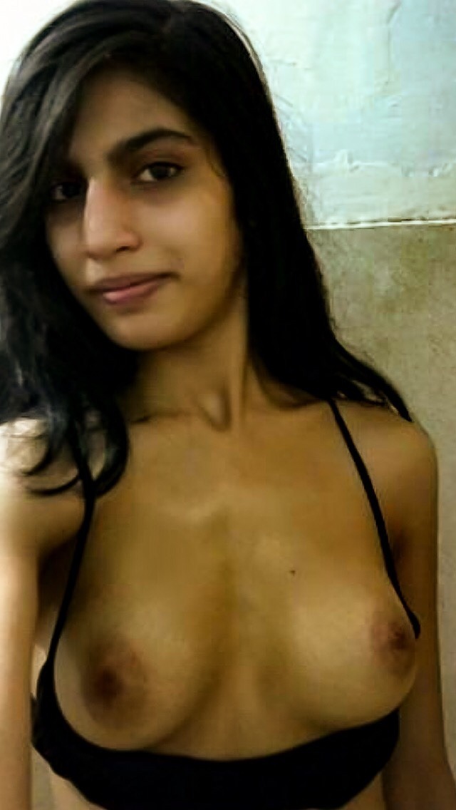 Nude Indian Aunties Bhabhi pics and sex video - nudeindianauntie