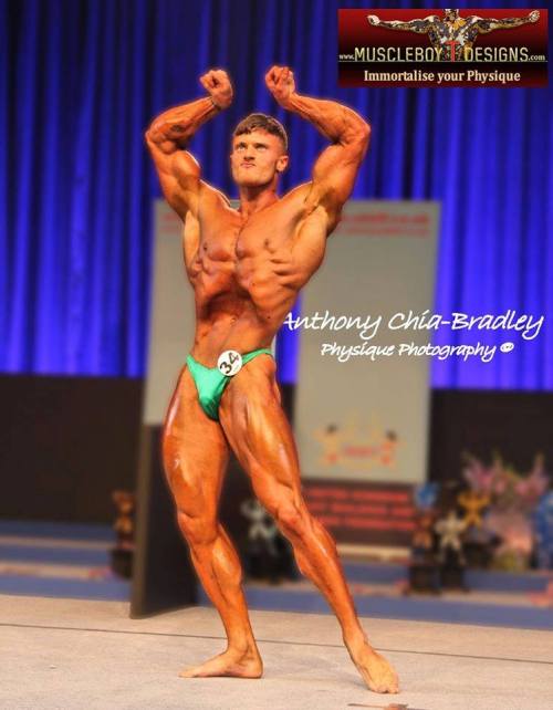 beautifulyoungmuscle:  UK muscleboy Owen Powell, looking both murdery and sexy 