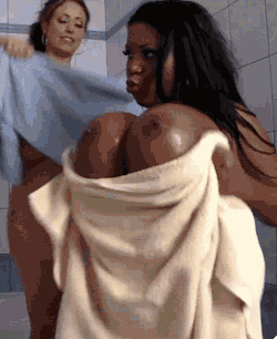 https://64.media.tumblr.com/cf7a79cfda707022f02a2ffdaa0aa1e3/tumblr_mlvokpgsbn1s5ocxno1_500.gif