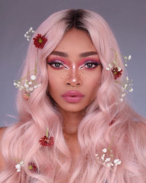 nyanelebajoa:YAY or NAY to this Rose-gold colour Hair: @moodhairinc Eyes: @morphebrushes 25c hey gir