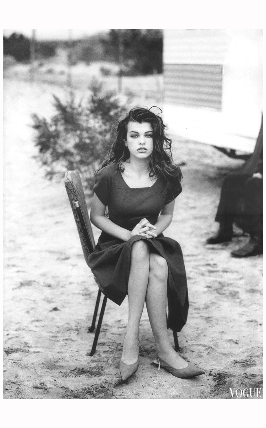 blueblackdream:    Peter Lindbergh, Milla Jovovich, Vogue Paris, 1990  