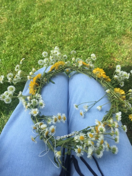 ori-gami: i’ve made a flower crown! | ig: nevellie