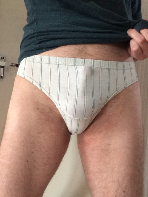 https://ukbriefs.tumblr.com/post/171356225201