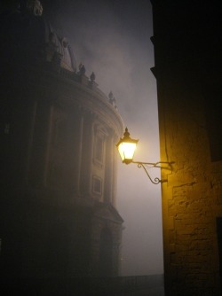 bluepueblo:  Street Lamp, Oxford, England