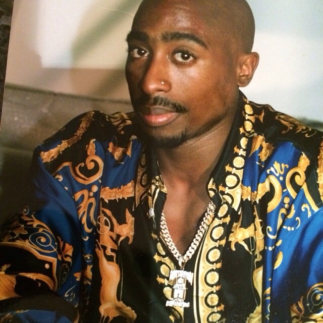 malcomxanaxxx:Pac rockin Versace