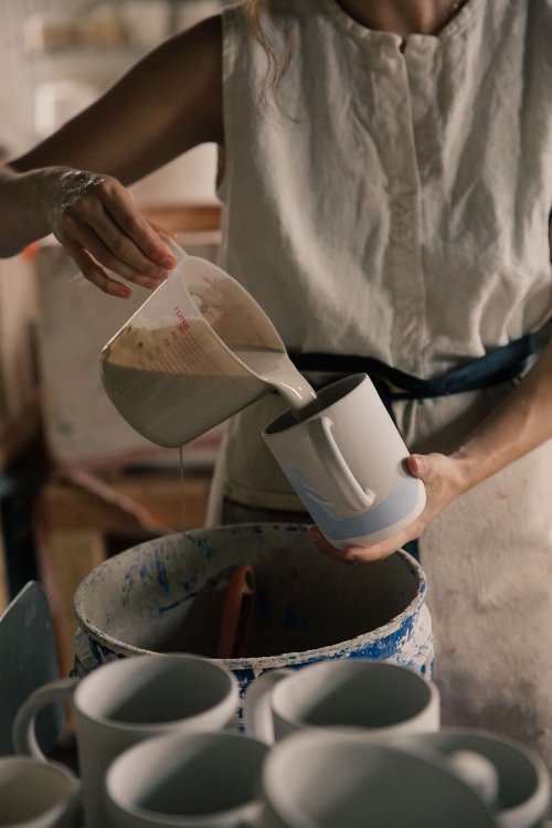 The inspiring work of the Brooklyn-based potter Helen Levi | Photo by Zachary Gray for Elizabeth Suz