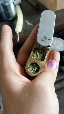 dabcandycannabis:  Post baby sitting sesh  💨