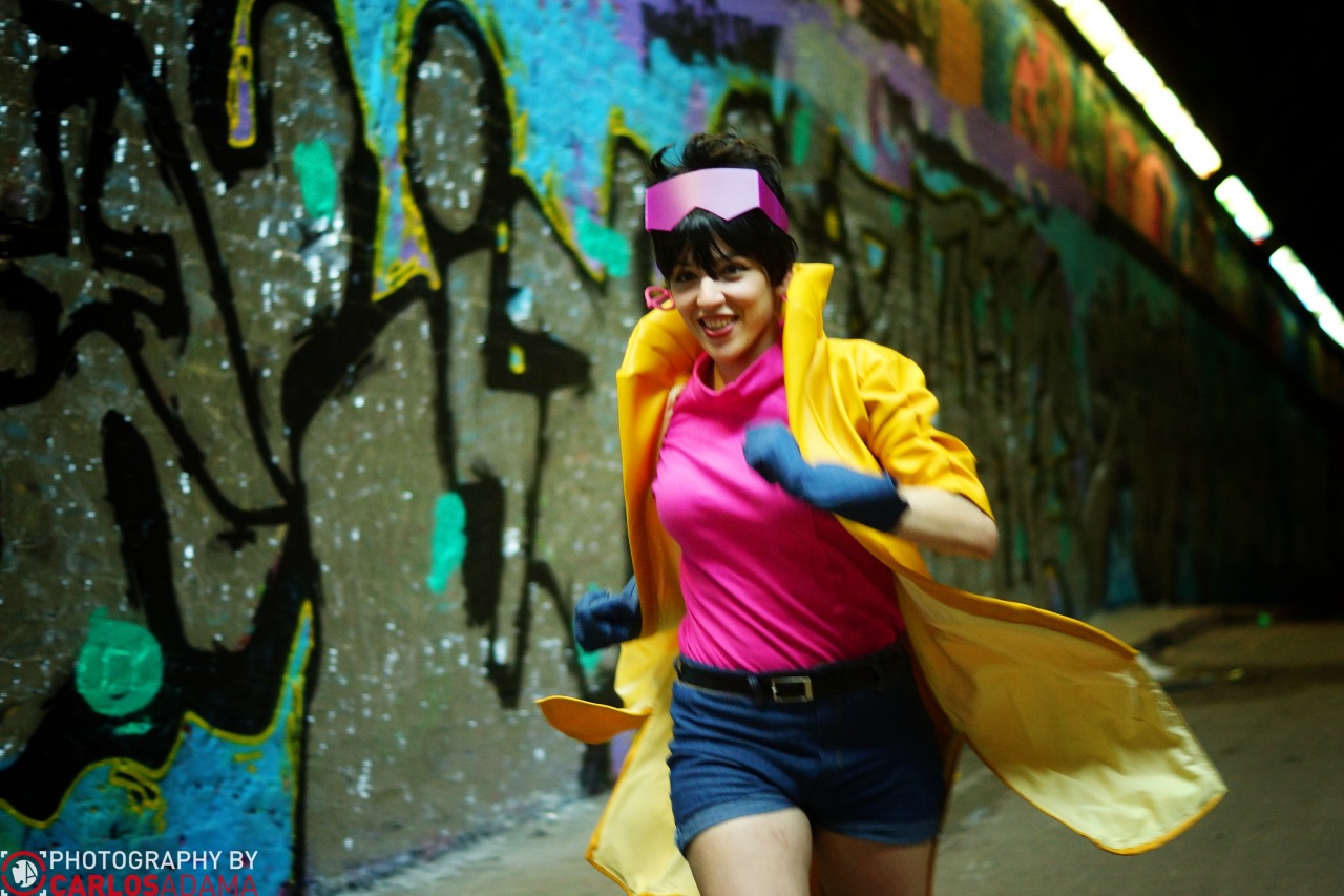 carlosadama:  More pictures of Shirak - Cosplay Page as Jubilee More at Carlos Adama