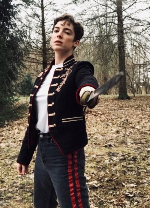 glumshoe: I went outside to take some melodramatic pictures of my terrible outfit with a cool sword,