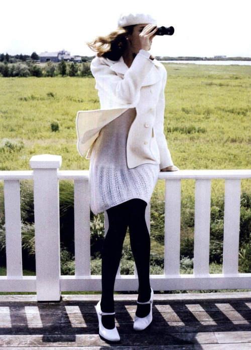 the-original-supermodels:Soft Wear - Vogue US (1994)Meghan Douglas by Pamela Hanson