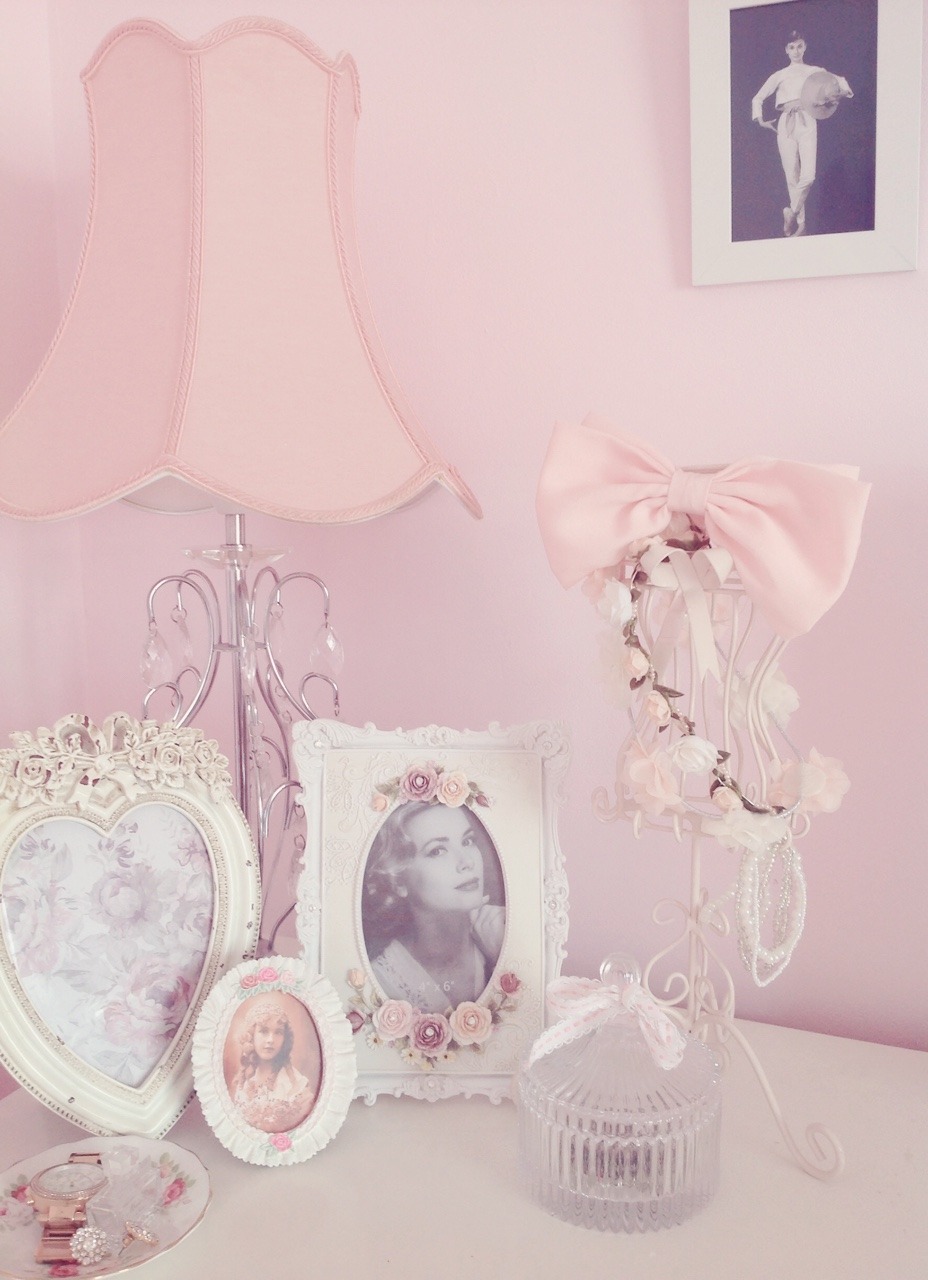 xchinadollyx:  Bedroom shots ✨🌸 