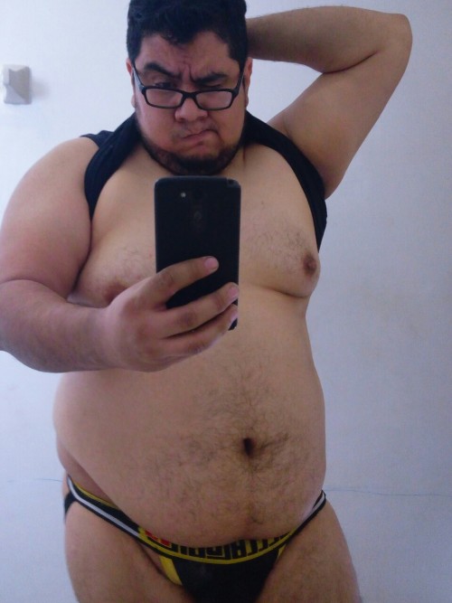 adam-and-chubs:  Adam-and-Chubs post #10 http://duelcub.tumblr.com 