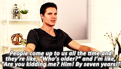 lizzie-mcguire:  it runs in the family: Stephen and Robbie Amell“I told [Stephen]