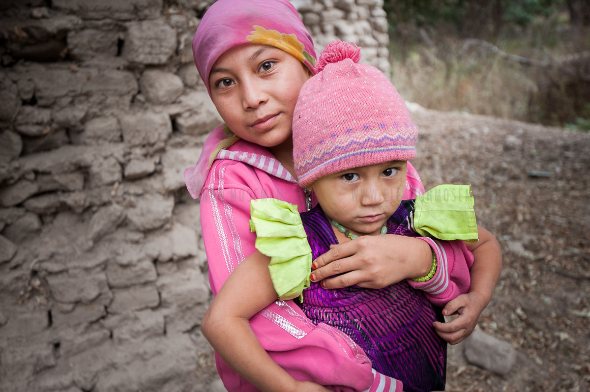 Uyghur girls play in the countryside near Kashgar, Xinjiang.