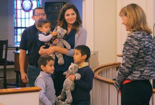 sixpenceee:  Georgia mother Lisa Freeman creates teddy bears for the children of lost servicemen and women out of the cloth of their uniforms. The project called Matthew Bears was born some time after she tragically lost her own son, Matthew Freeman,