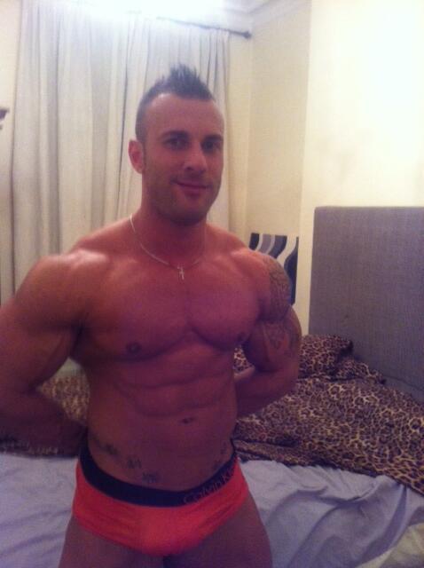 jezebelsboys:  Hot muscle guy named Gianluigi. Wow he so sexy.Watch his hot video