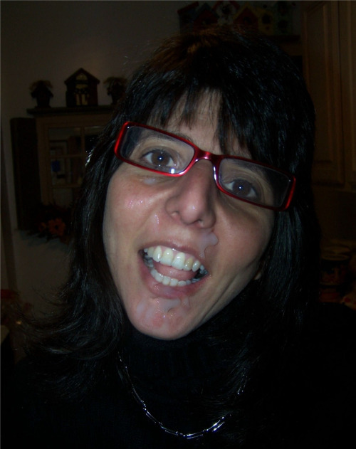 momstemptations:  Follow me !