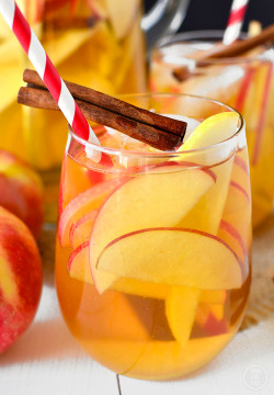 lustingfood:  Sparkling Hard Apple Cider