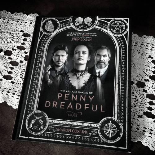 A beloved companion piece to one of my favorite shows @PennyDreadful. If you love the Gothic horror 