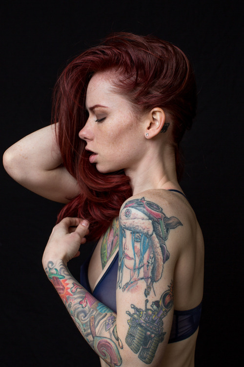 inked-girls-all-day:  Hattie Watson