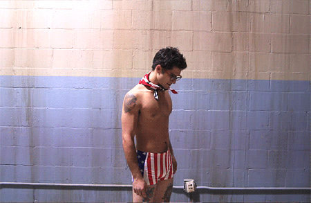 celebritymeat:  poseysfingers:  Lt. America   Tyler Posey.