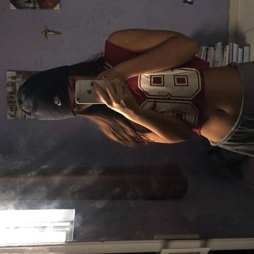 https://streetgrl.tumblr.com/post/146231285772