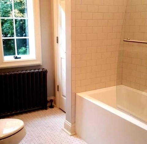 Kids - BathroomExample Of A Small, Traditional Bathroom For Children With White Ceramic Tile Flooring,