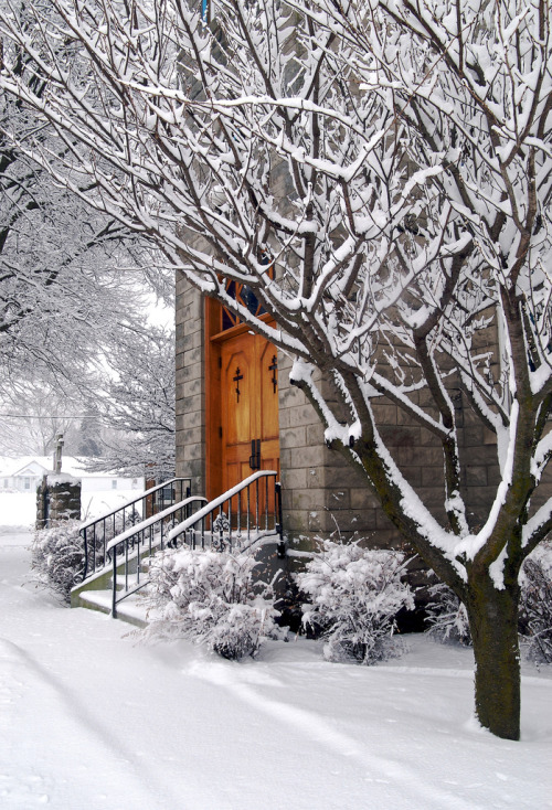 Marblehead Church on a Snowy Morning (by Lake Erie Living Photo Contest)