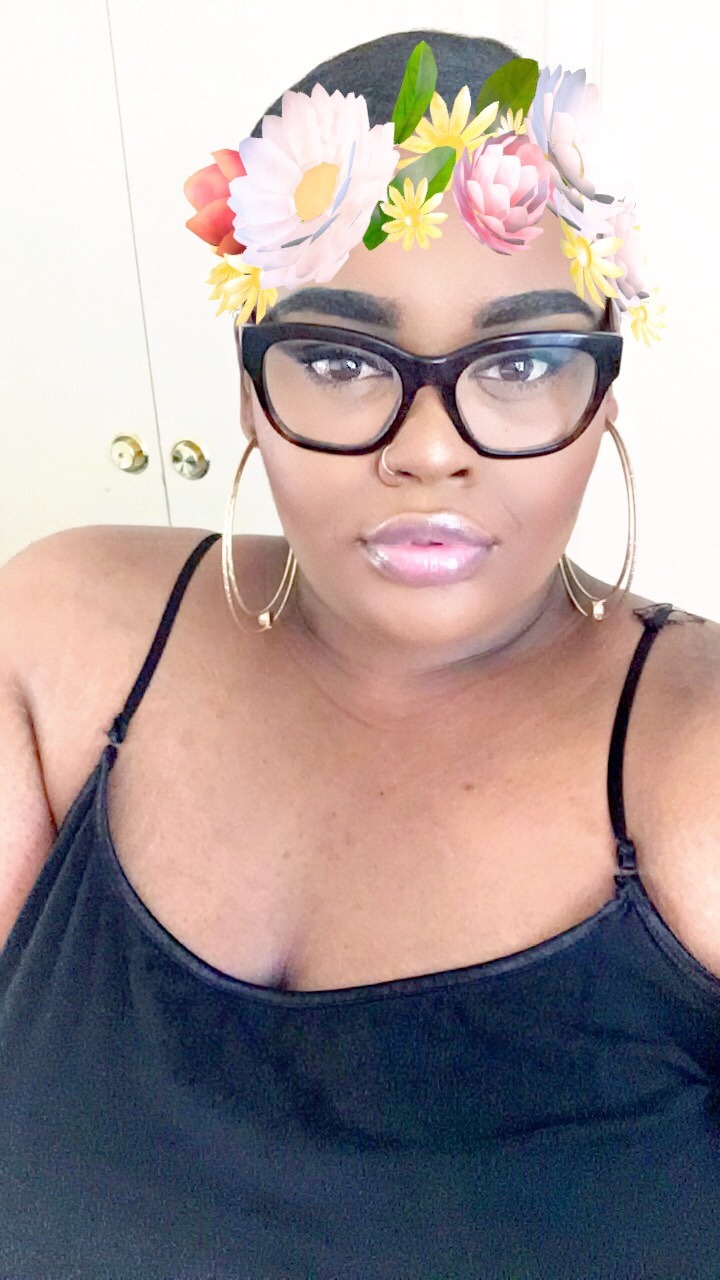 fatandbougie:  kairo-koutureee:  fatandbougie:  being a fat ass snack on this lovely