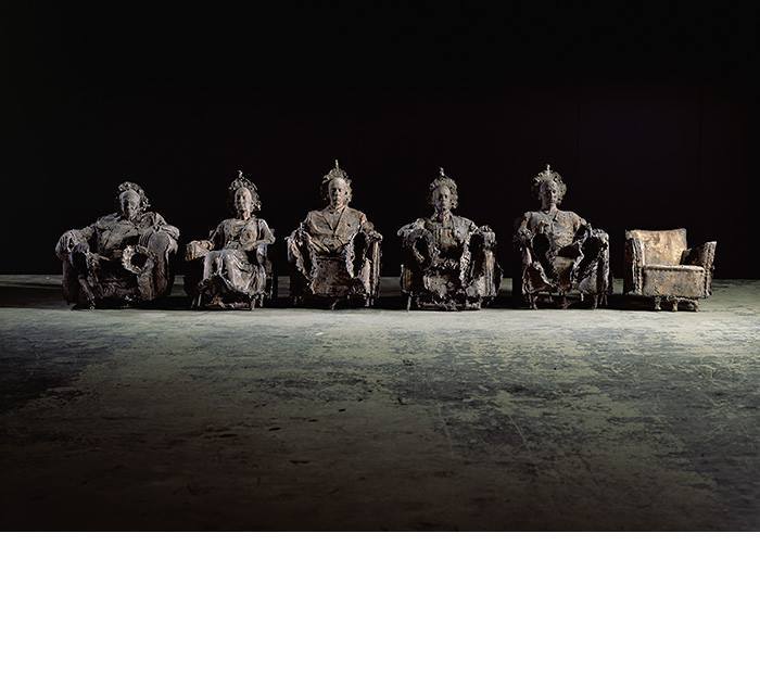 actegratuit:  Family, 1999 / 2007  material: bronze  dimensions: 95 x 1000