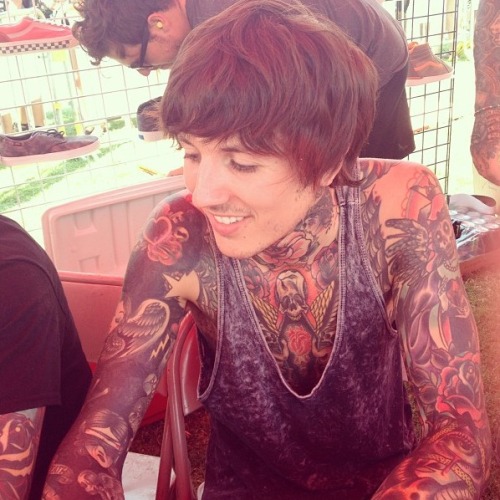 afterpartysex:  Warped. 