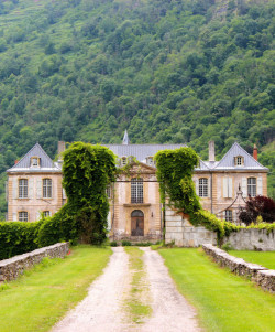 vogue:  It’s one thing to dream about renovating a crumbling French château, but it’s another thing entirely to actually do it.   Go inside the revival of a forgotten 18th-century French château. 