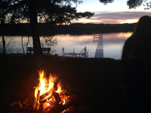 paleroid:  Another beautiful summer night 