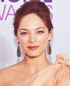 Kristin Kreuk & Jay Ryan at the People’s Choice Awards (2013)