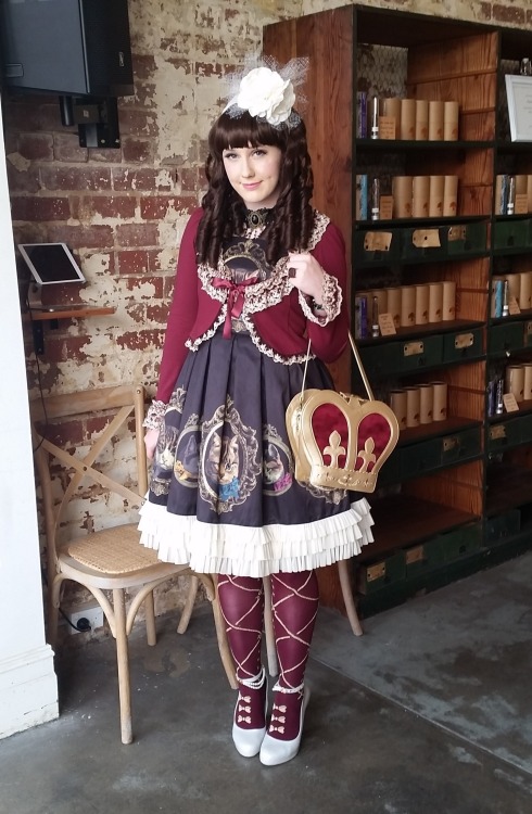 strawberrymelody:  This was my coordinate for December ILD.  JSK: Juliette et Justine Bolero, S