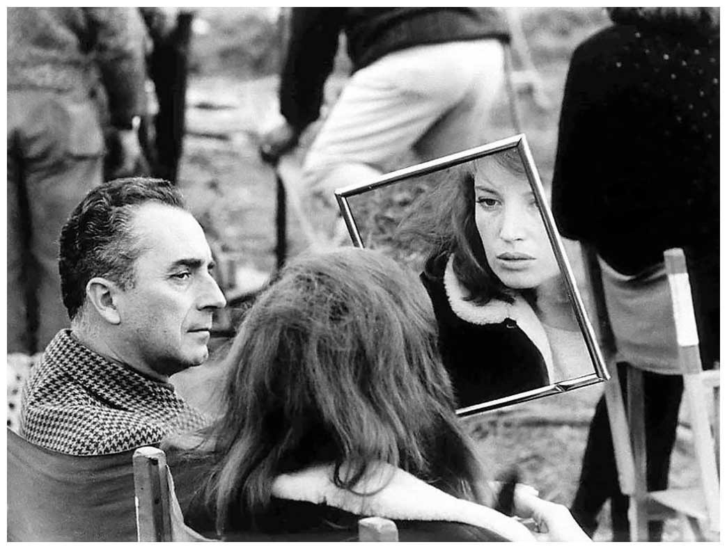 roxy-bunny:
“ Michelangelo Antonioni and Monica Vitti on the set of in Il deserto rosso 1964 in Ravenna.
”